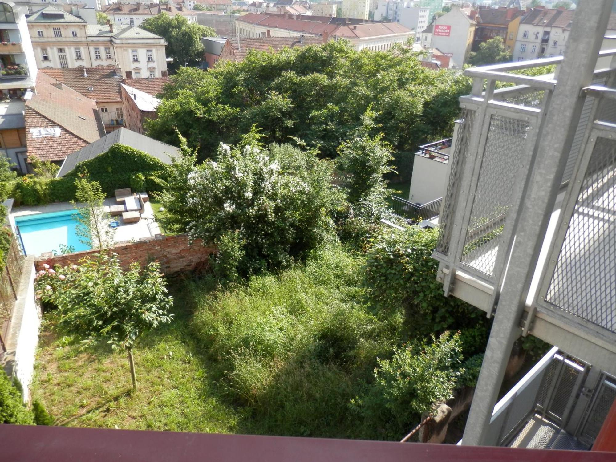 Spacious Below Spilberk Castle Apartment *